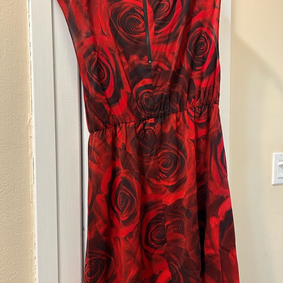 Alice + Olivia silk dress - Picture 2 of 2
